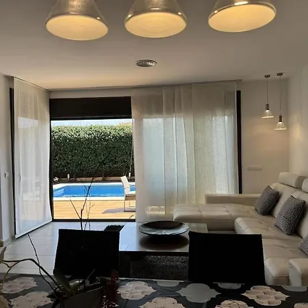 Nice House With Pool