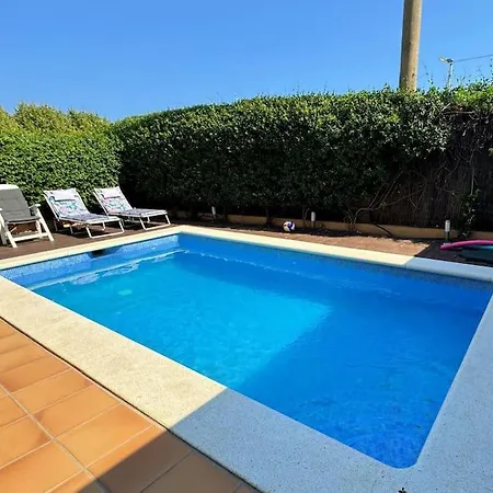 Nice House With Pool Дом отдыха